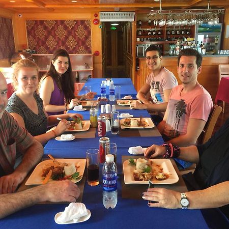 Venezia Boutique Cruises - Catba Island Hotel Chan Chau Bagian luar foto