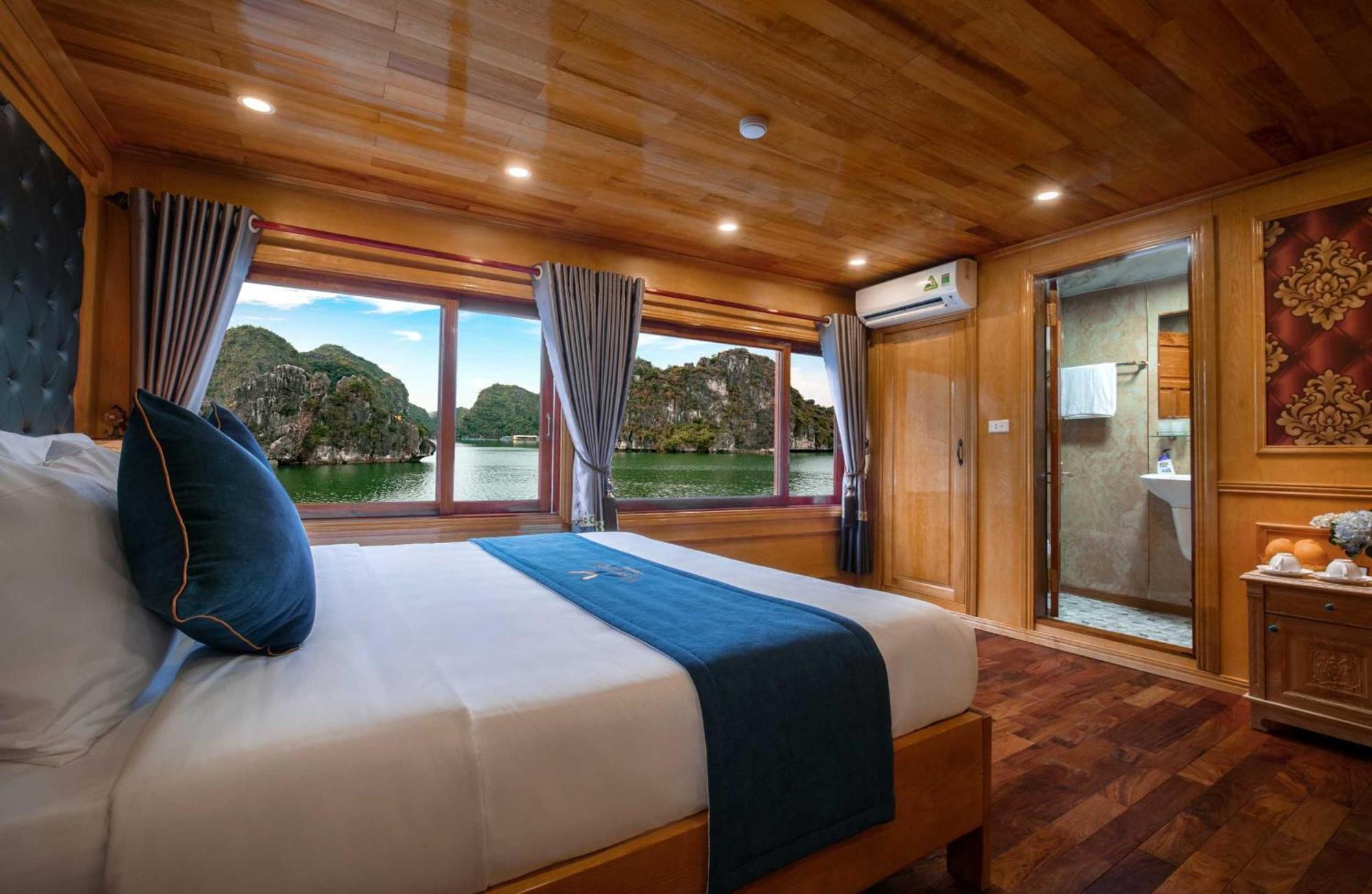 Venezia Boutique Cruises - Catba Island Hotel Chan Chau Bagian luar foto