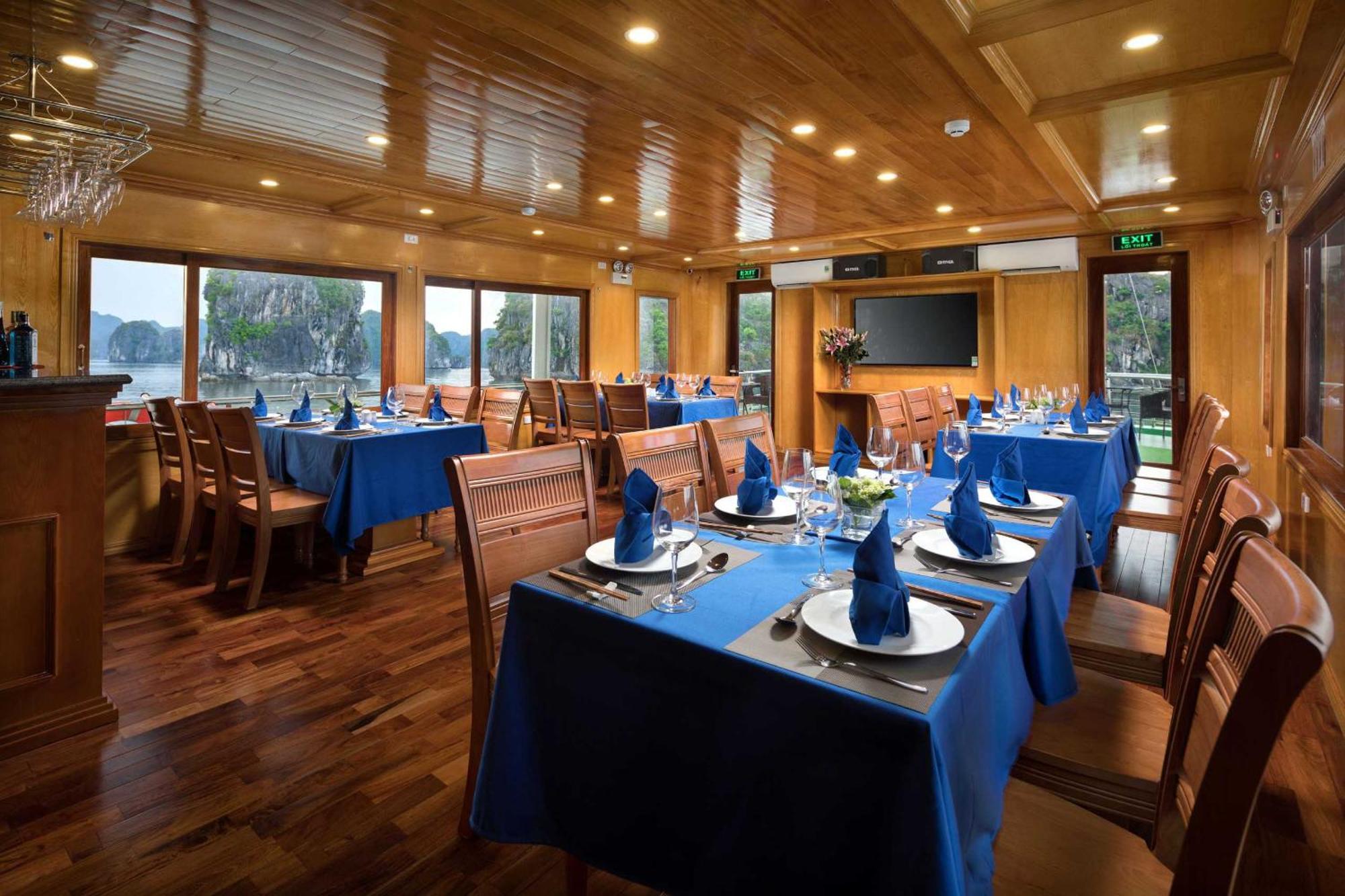 Venezia Boutique Cruises - Catba Island Hotel Chan Chau Bagian luar foto